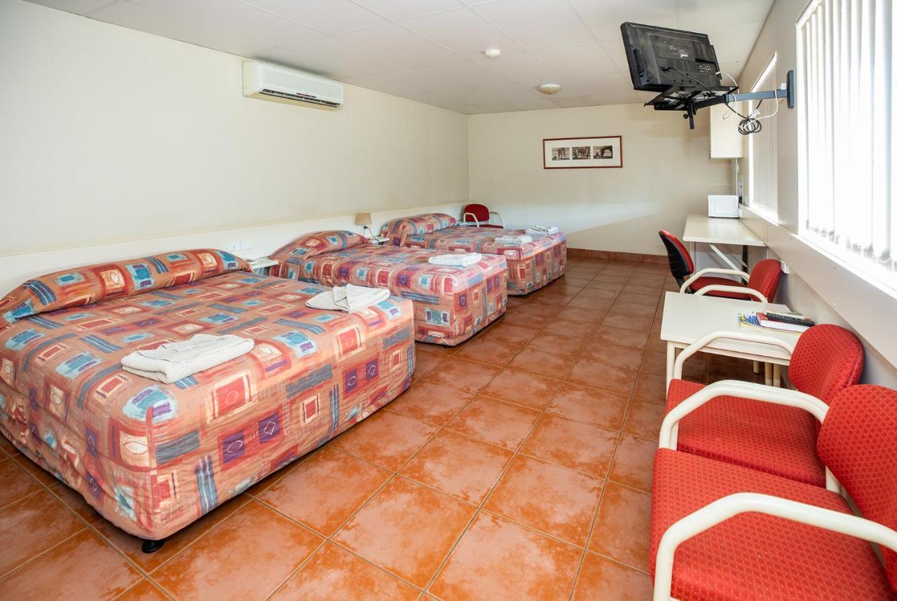 Leichhardt Hotel Motel クロンカリー エクステリア 写真